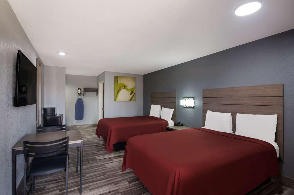 Americas Best Value Inn Buda Quarto foto